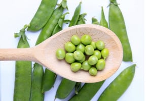 peas on spoon